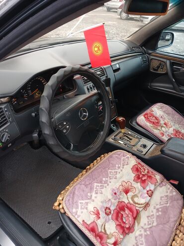 Mercedes-Benz: Mercedes-Benz E-Class: 2001 г., 3.2 л, Автомат, Бензин, Универсал — 4