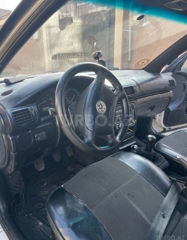 Volkswagen: Volkswagen Passat: 1.8 l | 1997 il Sedan — 8