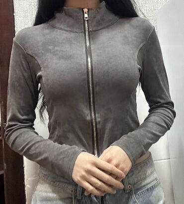 İnformatika: Qadınlar üçün qısa model zipli jaket Uzlasma ola bilər 35ə almısdım
