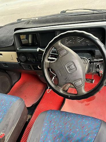 степ богаж: Honda Stepwgn: 2001 г., Минивэн — 5