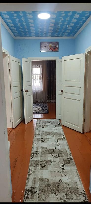 Үйлөрдү ижарага берүү: 60 м², 3 бөлмө, Чыгыш (эски) автовокзал — 5