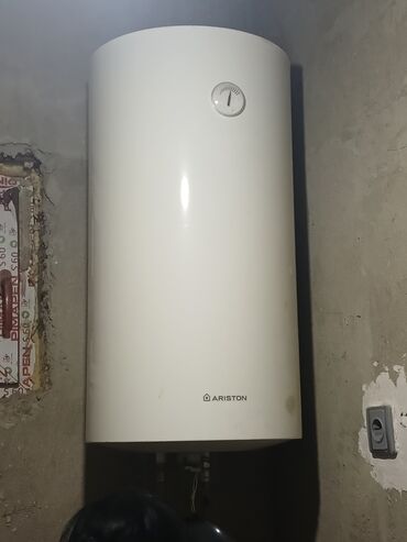 ariston 100 lt qiymeti: Ariston 100 lt lik 6 ay işlənib real alıcıya endirim olunacaq ( Vassap