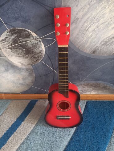 Oyuncaqlar: Продаю гитару 🎸 Gitara satıram