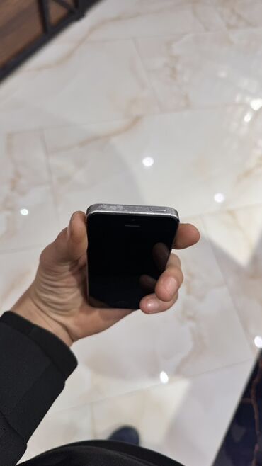 Apple iPhone: IPhone 5s, Space Gray, Barmaq izi — 7