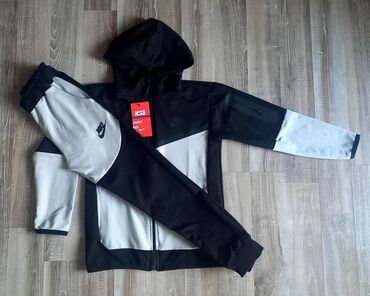 Komplet trenerke: Nike, Unisex — 4