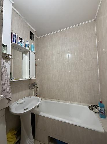 106: 2 комнаты, 52 м², Нижний Джал (Джал-23) 106 серия, 5 этаж, Косметический ремонт — 2