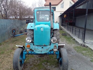 Kommersiya nəqliyyat vasitələri: Traktor T-SERİYA, motor 4 l
