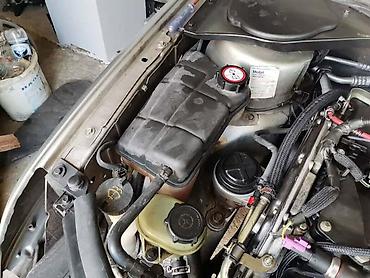 neispravno: POSUDA ZA ANTIFRIZ ZA FORD MONDEO OD 2001. DO 2006. GOD. | Polovni — 1