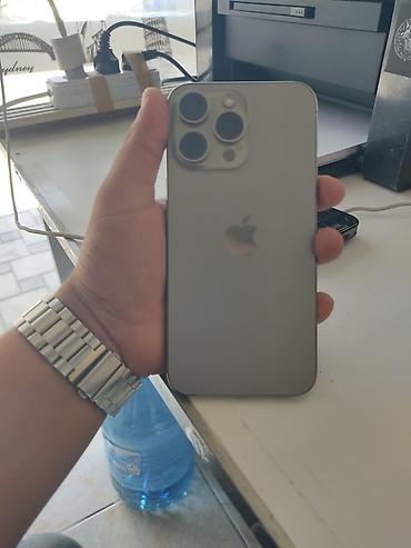 Apple iPhone: IPhone 15 Pro Max, 256 GB, Face ID — 5