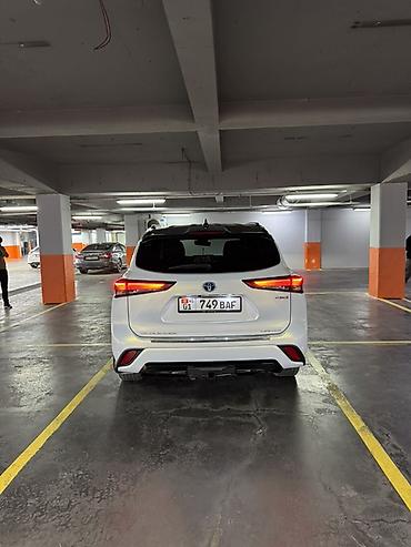 tank x: Toyota Highlander: 2022 г., 2.5 л, Автомат, Бензин, Кроссовер — 2