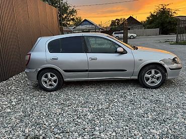 эштк: Nissan Almera: 2001 г., 1.8 л, Кол менен иштөөчү, Бензин, Хетчбек — 2