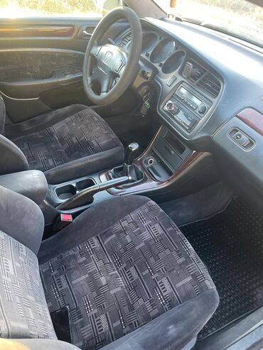 stepwgn rg: Honda Accord: 1999 г., 1.8 л, Механика, Бензин, Седан