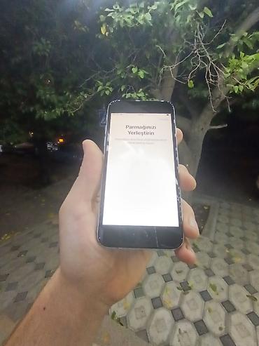 iphone 12 256: IPhone 8, Gümüşü, Qırıq — 3
