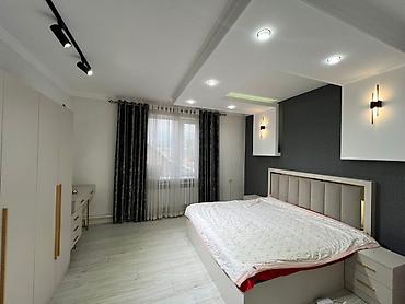 Продажа коттеджей и домов: СРОЧНО! Продаётся отличный 2-х этажный дом! 📍 Район: Ак Ордо 3 ж/м 📐 — 9