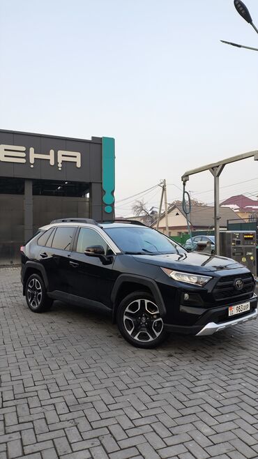 Toyota: Toyota RAV4: 2019 г., 2.5 л, Автомат, Бензин, Кроссовер at lalafo.kg — 2 Toyota: Toyota RAV4: 2019 г., 2.5 л, Автомат, Бензин, Кроссовер — 2
