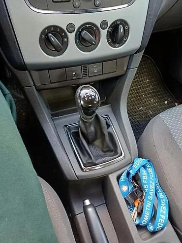 Ručice menjača: RUČICA MENJAČA FORD FIESTA 5 BRZINA - CRNA SA KOZICOM | NOVO ! — 2