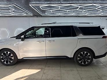 лимузина: Kia Carnival: 2021 г., 3.5 л, Робот, Бензин, Минивэн — 2