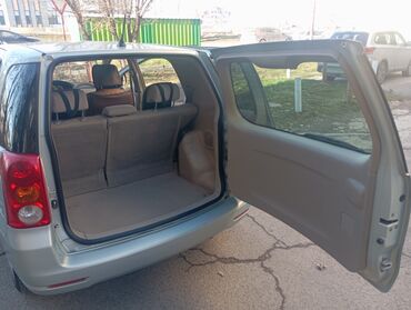 Toyota: Toyota Raum: 2003 г., 1.5 л, Автомат, Бензин, Минивэн — 9