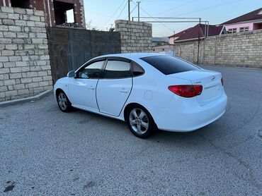 Hyundai: Hyundai Elantra: 2 l | 2008 il Sedan — 12
