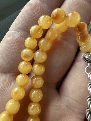 Очки: Damla kalingrad kəhrəba,qayadan yonulma kicik olcudur 6mm daş olcusu