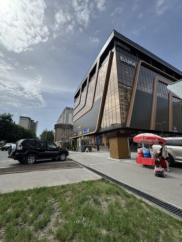 аренда футбольная поля: Продаю Офис 72 м², С ремонтом, Без мебели, Бизнес центр, 4 этаж