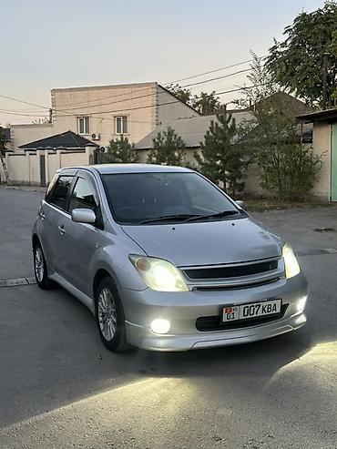 ист 2004: Toyota Ist: 2002 г., 1.3 л, Автомат, Бензин, Хэтчбэк — 2