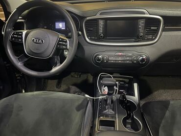 Kia: Kia Sorento: 2019 г., 2.4 л, Автомат, Бензин, Кроссовер — 1