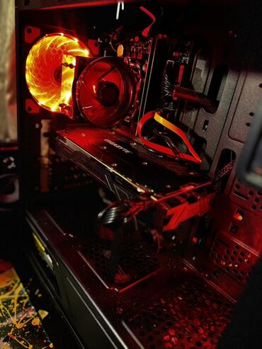 masaüstü kompüter qiymətləri: Gigabyte 1080 (8gb 256 bit) videokart i5-9400F Daxilində 32 GB RAM