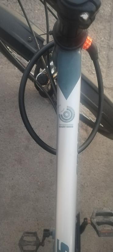 Dağ velosipedləri: CROSS markalı dağ velosipedi - Geniş, möhkəm alüminium tipli çərçivə — 3