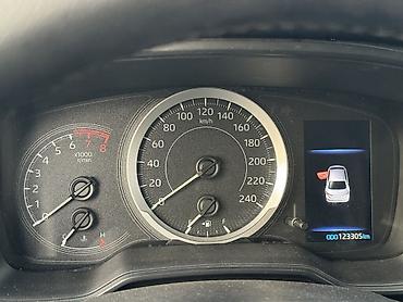 Toyota: Toyota Corolla: 2020 г., 1.2 л, Автомат, Бензин, Седан — 13