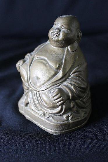 glava trimera: STARA FIGURA BUDE | Stara gipsana figura Bude u bronzanoj boji, malo — 4