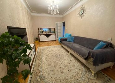 Продажа квартир: Баку, 3 комнаты, Вторичка, 90 м²