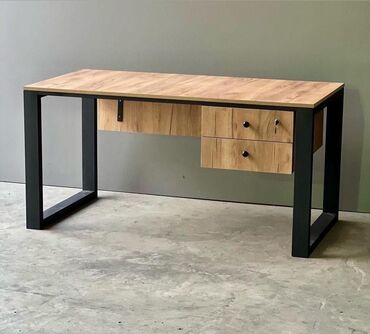 Ofis masaları: Ofis masasi 
130x70. mehsul yenidir