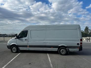 avtomobil suseleri: Mercedes-Benz Sprinter uzun bazalı yük/furqon. Xüsusiyyətlər: - — 10