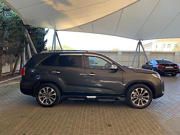 kia bongo: Kia Sorento SUV - Kuzov: tünd boz rəng, 5 qapı, dam relsləri və yan — 3