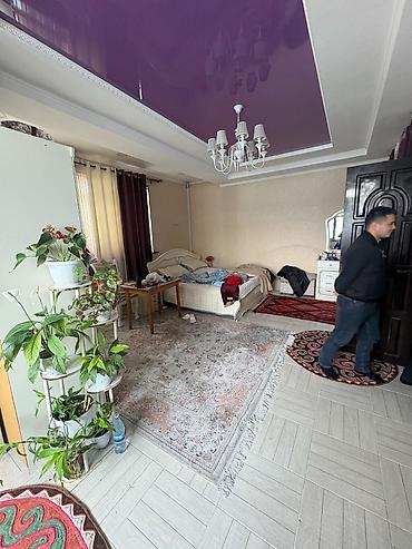 Продажа коттеджей и домов: Срочно продается 3 этажный дом в районе Восточного Автовокзала площадь — 5