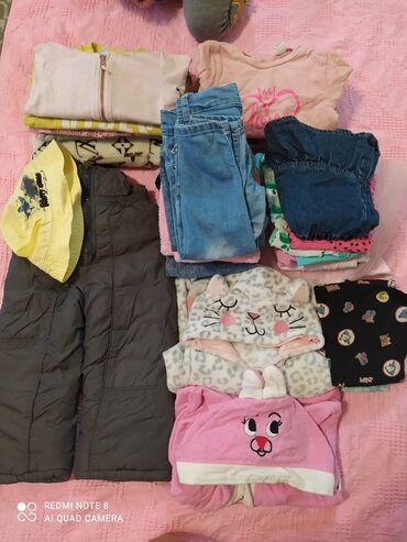 armani сумка in Кыргызстан | ПАРФЮМЕРИЯ: Продаю вещи на девочку 2-3 года . Слип теплый 98см. Теплые штаны 74