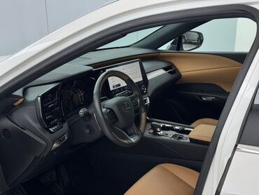 Lexus: Lexus RX: 2023 г., 2.5 л, Вариатор, Гибрид, Кроссовер — 11