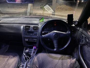 Subaru: Subaru Legacy: 1996 г., 2 л, Механика, Бензин, Универсал — 9