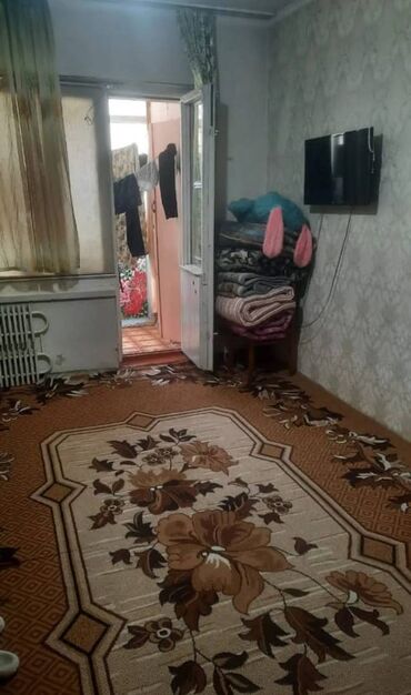 дом в селе новопокровка: 1 комната, 32 м², 104 серия, 1 этаж, Старый ремонт