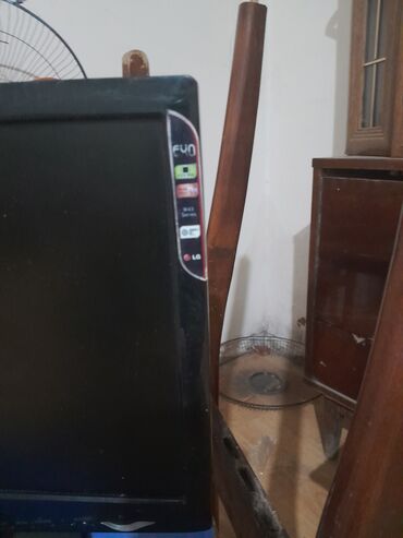 universal manitor: LG Flatron W1943ST monitor - Ekran: 18.5" (47 sm diaqonal), geniş