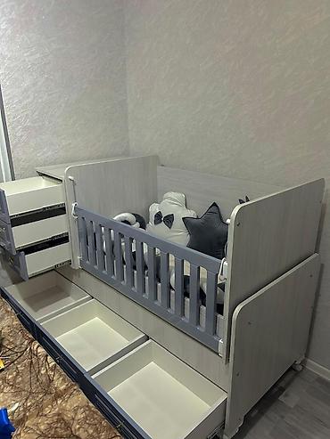 qlobus bar: Oğlan və qız üçün, Yeni, Dördbucaq, Beşik, Dəst ilə, Matras ilə, Yellənmə mexanizmi ilə — 3