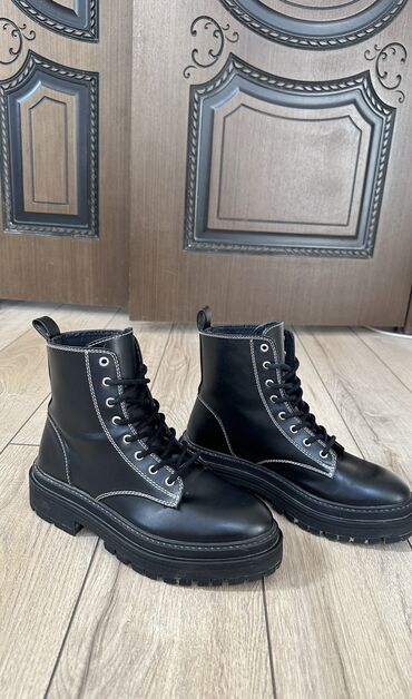 обувь зима: Ботинки и ботильоны 37, цвет - Черный