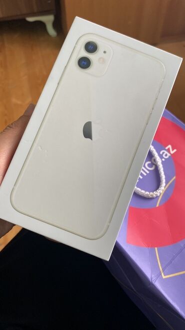 Apple iPhone: IPhone 11, Белый, Face ID