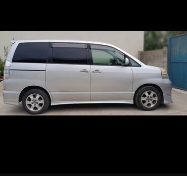 машына продажа: Toyota Voxy: 2004 г., 2 л, Автоматические, Бензин, Минивэн