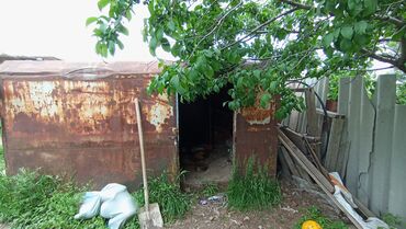 Продаю гараж: 2 м², Металлический