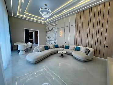 Həyət evləri və villaların satışı: Satılır 5 otaqlı həyət evi/bağ evi 270 m², Mərdəkan q. Kateqoriya — 5