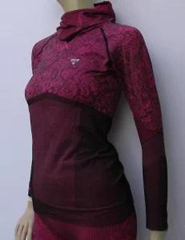 Kompleti: Ženski termo komplet koji uključuje gornji deo sa kapuljačom i duge — 25