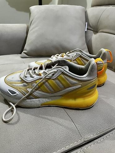 Adidas patike – model ART GZ7823 - Veličina: EU 40 2/3 (US 8.5, UK 7