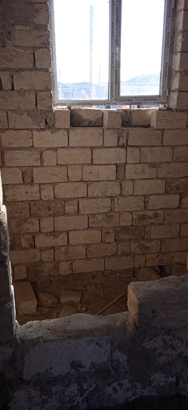 Həyət evləri və villaların satışı: Maştağa qəs. 3 otaqlı, 1 kv. m, Təmirsiz — 12